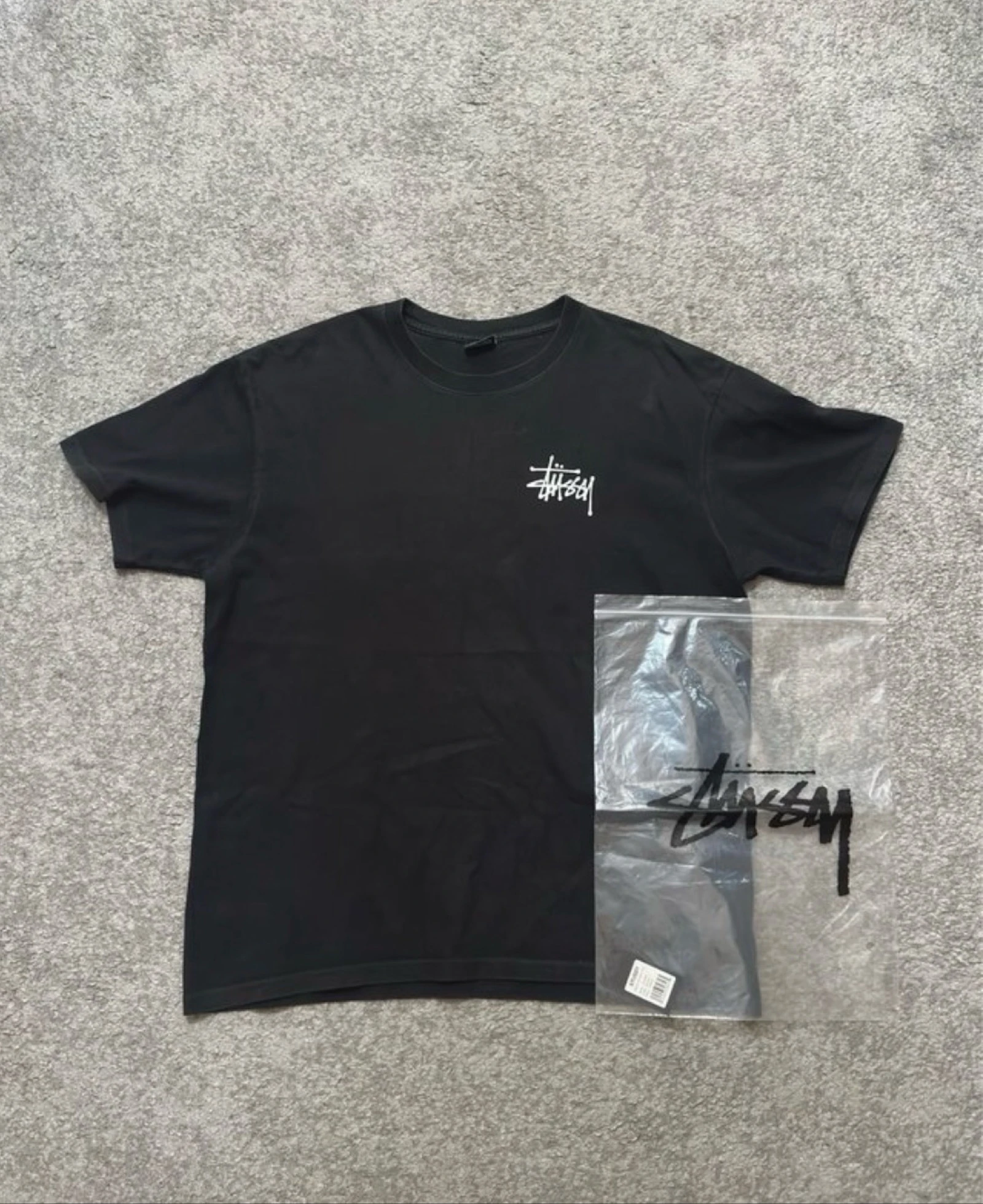T-shirt Preta Stussy